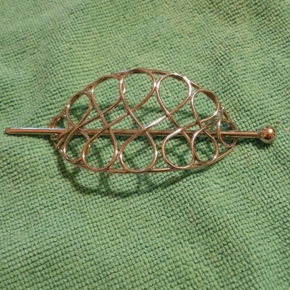 Accessories - Silver hair bun holder